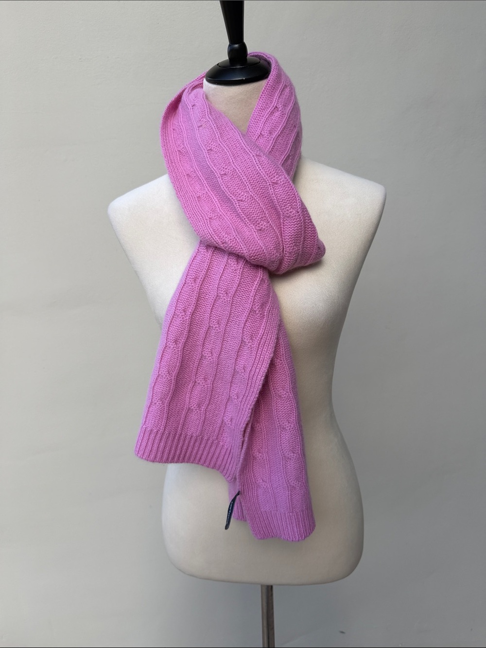 ANN TAYLOR Pink Cashmere Cable-Knit Scarf Shawl (has matching gloves)